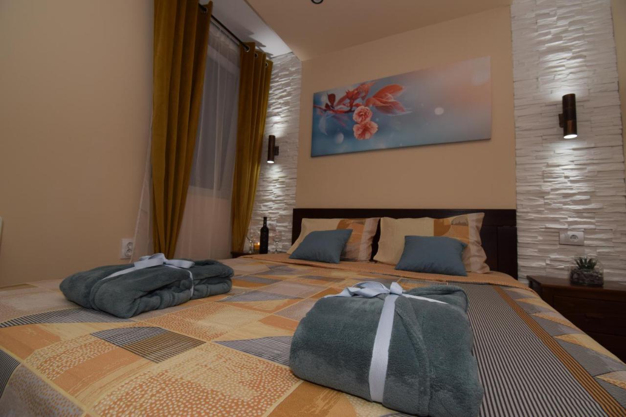 Apartments Wolf Belgrado Buitenkant foto